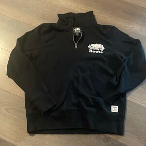 Roots black half zip